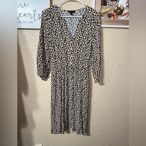 Banana Republic leopard print gathered waist balloon sleeve dress